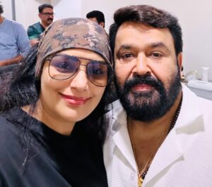 Shweta Menon Instagram - Our very own Lalettan has been honoured with the Dadasaheb Phalke Award, the highest recognition in Indian cinema 🇮🇳

Every emotion he’s given us, from making us laugh with that effortless charm to breaking us down with his intense roles, every unforgettable dialogue, every quiet glance – is being honoured today.

It’s a celebration for everyone in the Malayalam film industry.

For me, this feels like a personal victory, and I know it’s the same for anyone who loves and admires his movies. 😘

Congratulations, Lattaaaa… forever our pride. ❤️ @mohanlal 

#mohanlal #amma #dadasahebphalkeawards