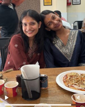 Shweta Poddar Instagram - Khatu Shyam Ji🥹❤️💕✨🌷🎀🧿🫶🏻