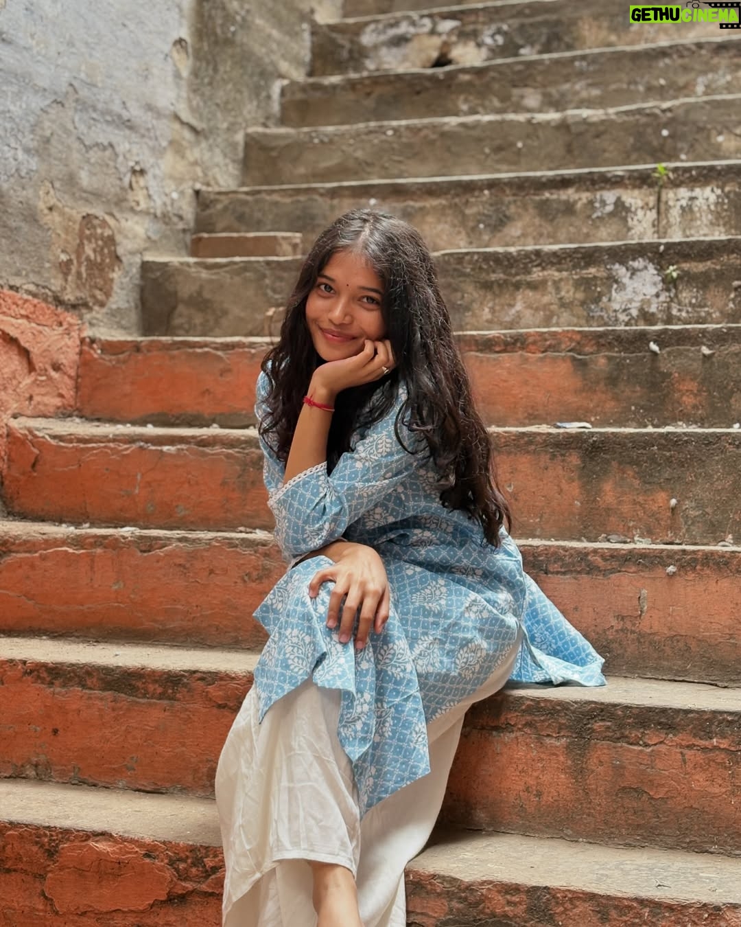 Shweta Poddar - 41.3K Likes - Tu Ban Ja Gali Banaras Ki🥹🧿❤️💕🫧🌷🎀✨