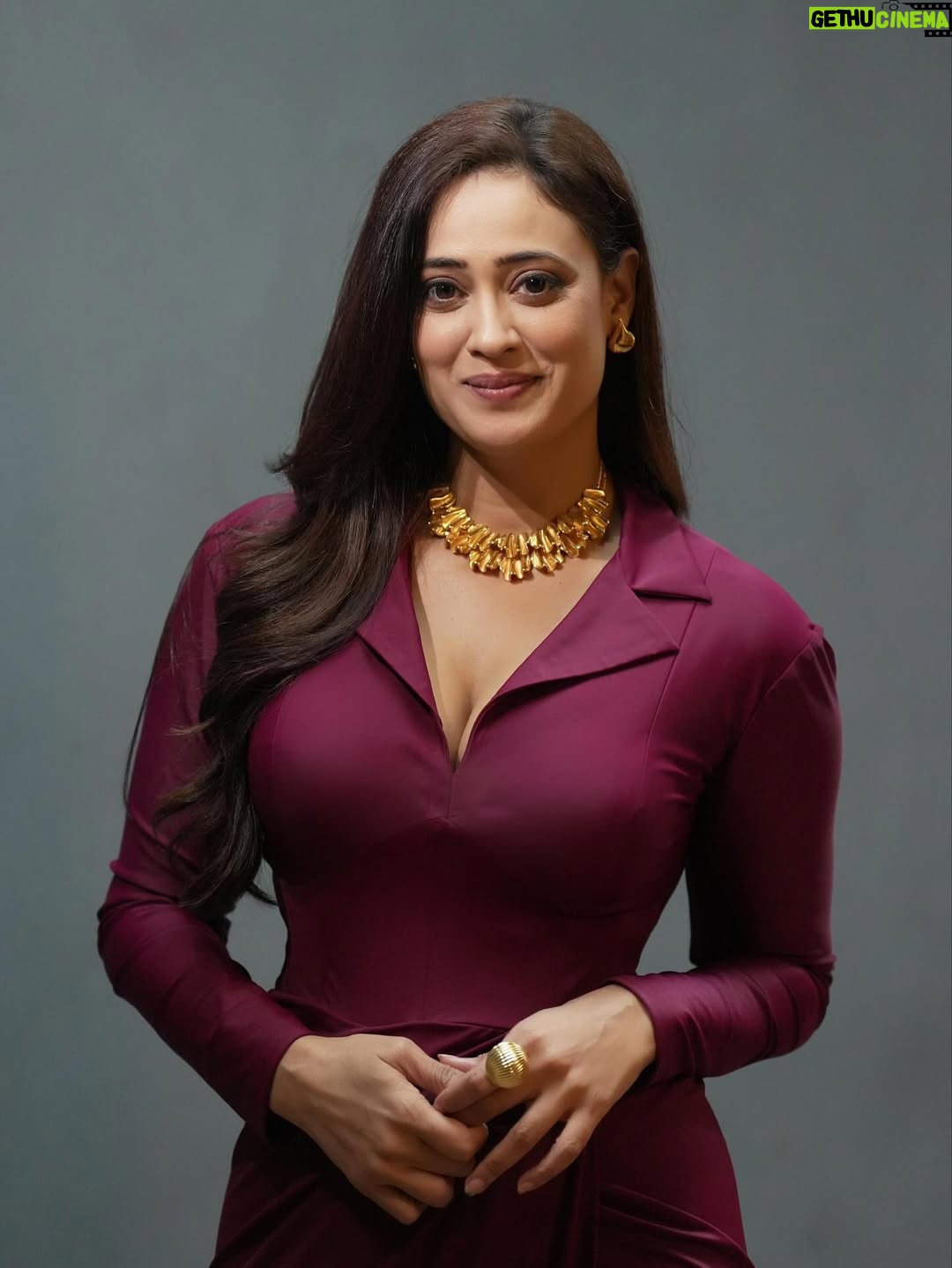 Shweta Tiwari - 563.5K Likes - ARE YOU READY FOR THIS..!!!!!
#doyouwannapartner trailer is out..!!!!!

#
#
#
Beautiful Gown by @victor__robinson___ 
Styled by @stylingbyvictor @sohail__mughal___
Jewellery @ananaofficial
Hair @rahul_sharma221
Makeup @durgedeepak76
Clicked by @shivachiliveri1
