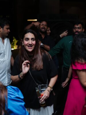 Siddhi Doshi Instagram - Random August things that somehow make sense together 🌸🧿🤌🏻✨ #grateful #aug #randommoments