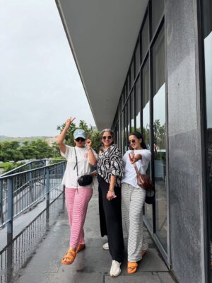 Siddhi Doshi Instagram - When I say I need a break… I mean this 💁🏻♀️fav people, a cozy staycation, spa days & monsoon drives 🌧️🛁🛏️💆♀️❤️🧿🤌🏻😜