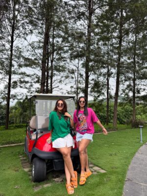 Siddhi Doshi Instagram - When I say I need a break… I mean this 💁🏻♀️fav people, a cozy staycation, spa days & monsoon drives 🌧️🛁🛏️💆♀️❤️🧿🤌🏻😜