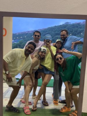Siddhi Doshi Instagram - When I say I need a break… I mean this 💁🏻♀️fav people, a cozy staycation, spa days & monsoon drives 🌧️🛁🛏️💆♀️❤️🧿🤌🏻😜