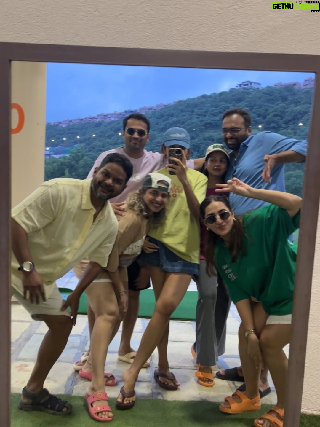 Siddhi Doshi - 615 Likes - When I say I need a break… I mean this 💁🏻‍♀️fav people, a cozy staycation, spa days & monsoon drives 🌧️🛁🛏️💆‍♀️❤️🧿🤌🏻😜