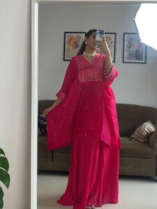 Actress Siddhi Doshi HD Photos and Wallpapers August 2025