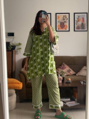 Siddhi Doshi Instagram - June fits dump 🤌🏻❤️cute, comfy, chaotic 💁🏻♀️ #junedump #easyfits
