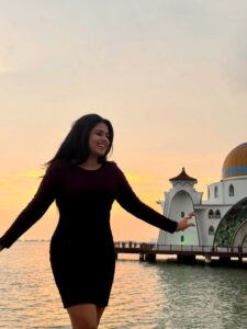 Actress Siddhi Idnani HD Photos and Wallpapers September 2025