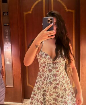Sidhika Sharma Instagram - 🌅😄