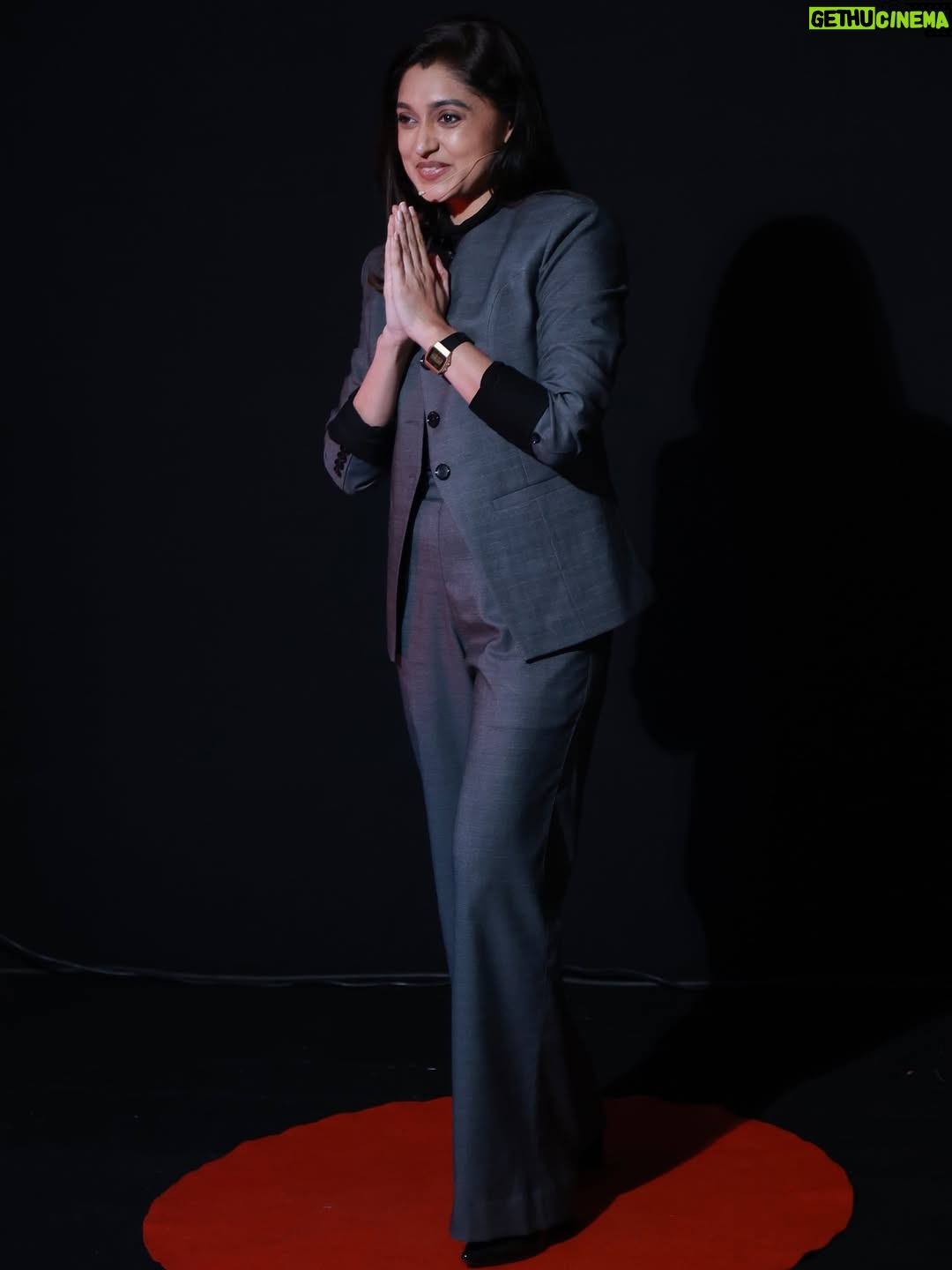 Sija Rose - 16.2K Likes - Thank you @agbskochi for the invite. 
It was an honour to be a speaker at TEDx
Sharing thoughts about THE ART OF PORTRAYING LIFE.

Attire: @bespokedbysk 
Styling @soorajskofficial 

#tedxkerala #tedxspeaker #amity
