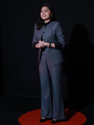 Sija Rose Instagram - Thank you @agbskochi for the invite. 
It was an honour to be a speaker at TEDx
Sharing thoughts about THE ART OF PORTRAYING LIFE.

Attire: @bespokedbysk 
Styling @soorajskofficial 

#tedxkerala #tedxspeaker #amity