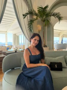 Actress Silvana Arias HD Photos and Wallpapers September 2025