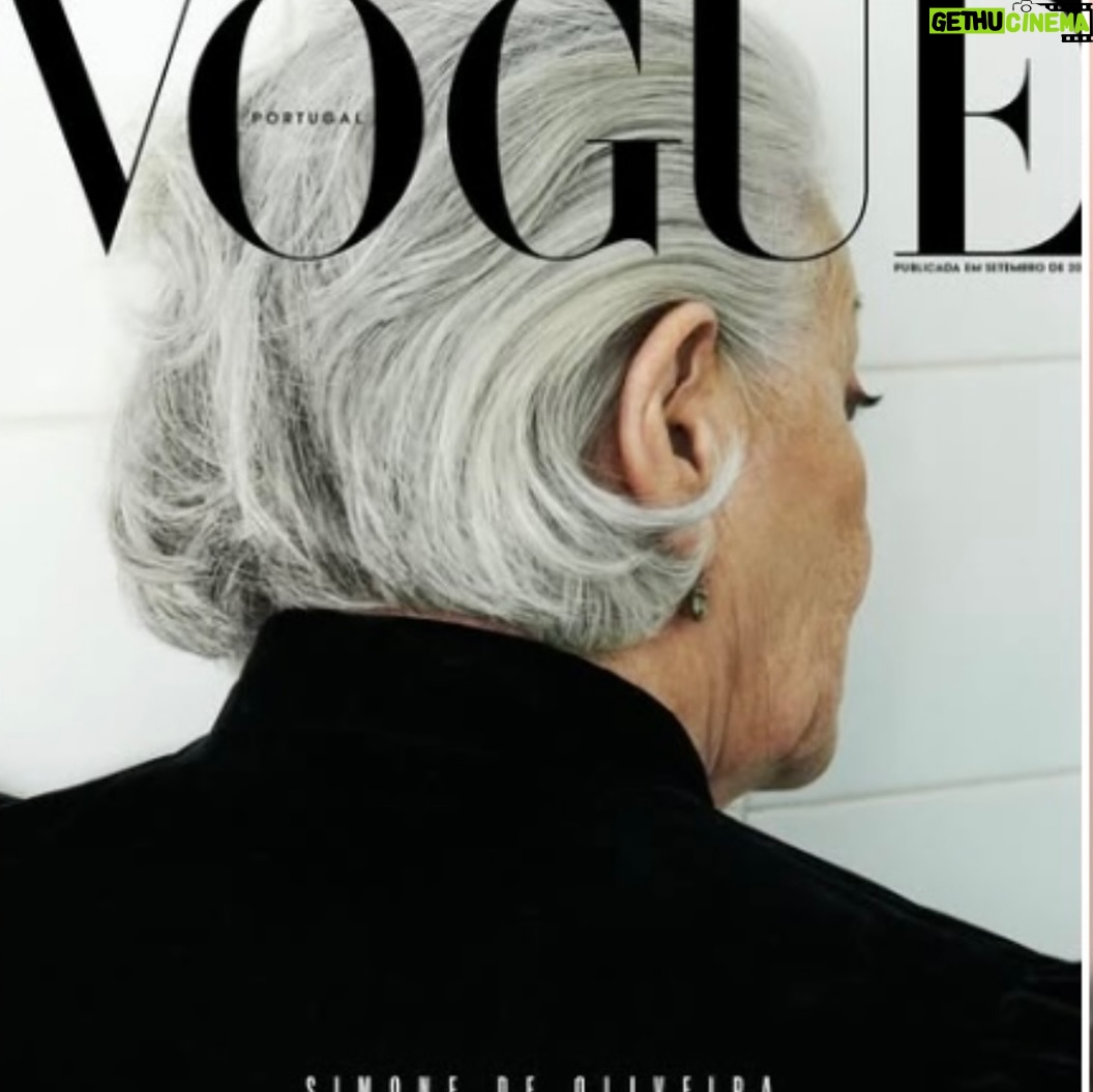 Sílvia Rizzo - 3 Likes - A Maravilhosa SIMONE DE OLIVEIRA ❤️
Icónica
Força 
Beleza 
Coragem 
Carisma 
Para ler na VOGUE 
.
@vogueportugal 
@sofia.slucas
@sara21andrade 
@jsantanagq 
.
@ruirocha_hairstylist 
.
@simone_macedo_o
.
@apoiarte_casadoartista