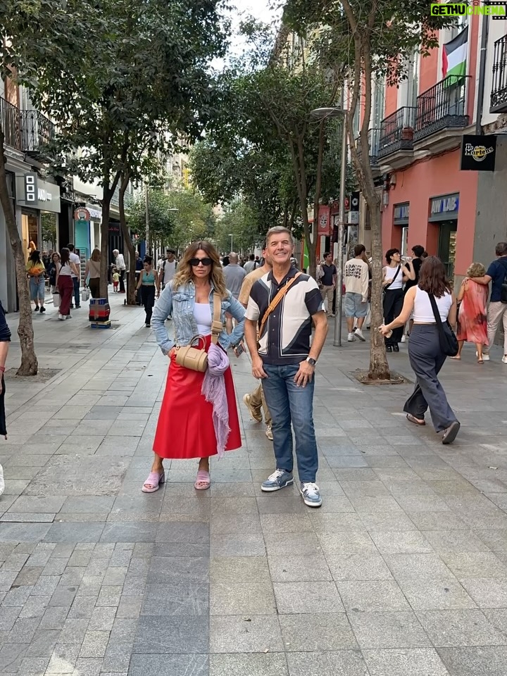 Sílvia Rizzo - 3 Likes - Foi dia de ir à @casafeliz festejar o grande e único @joaobaiaobaiao 
Mais que um amigo, é família, é um irmão!
Não estamos muitas vezes juntos, mas estamos nos momentos certo!
Mereces tudo de bom meu querido João! 🤩🥰 ❤️