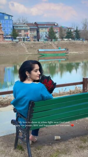 Simar Rajput Instagram - Not everyone you seem fine actually are i am disheartened, broken and shattered with whatever has happened to my lovely fellow brothers & sisters . My heart mourns every single minute for them. KASHMIR is like my 2 home but i am asking God. Why ? No one deserved this. I can just pray for everyone and tell sometimes agendas for few people can become reason of lakhs to cry.
.
.
.
.
.
.
#kashmirš #indian #proudindian #love #viral #viralvideos #reel #reelkarofeelkaro #simarrajput