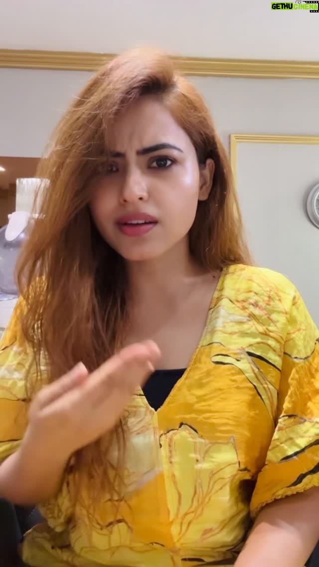 Simi Chahal - 127.1K Likes - 8th successful week for CHAL MERA PUTT 4 started in Cinemas overseas 🥰 

Dhanwaad ji ehne pyaar layi🙏🏼♥️

Hair Transformation by @tressloungeofficial 💟