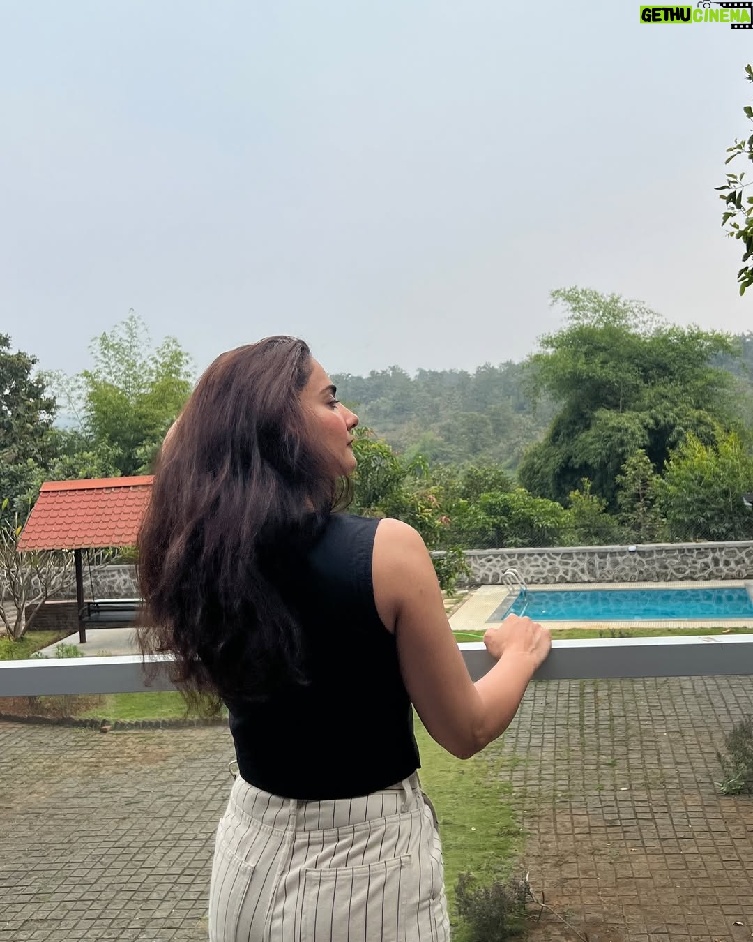 Simmy Goraya - 8.4K Likes - In between shots ✨
.
What would you like to see next on Instagram?