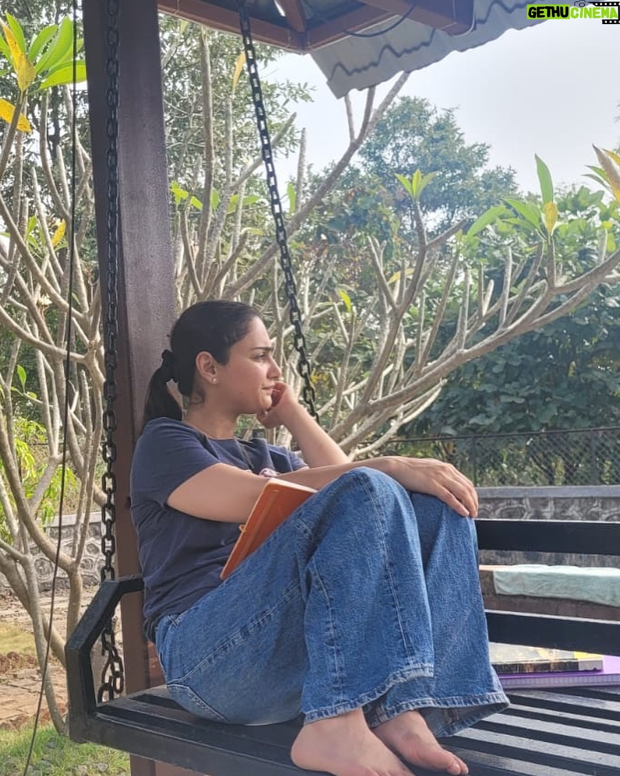 Simmy Goraya - 8.4K Likes - In between shots ✨
.
What would you like to see next on Instagram?