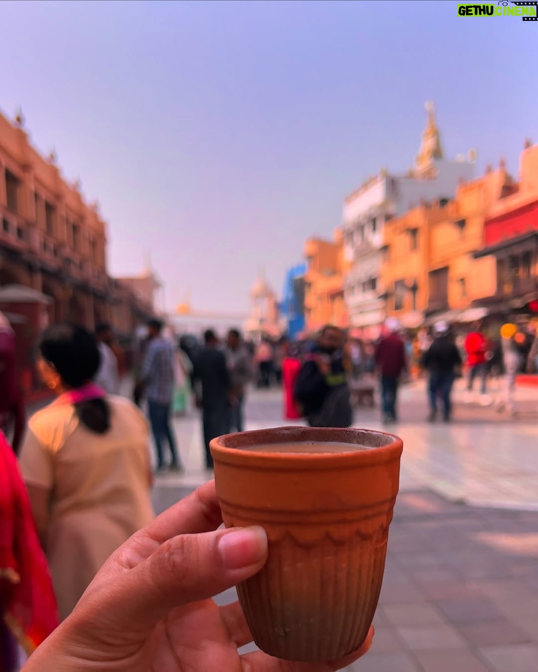 Simmy Goraya - 8.9K Likes - From our blink and miss Amritsar trip 💕.
.
Next stop Uttarakhand ❤️.