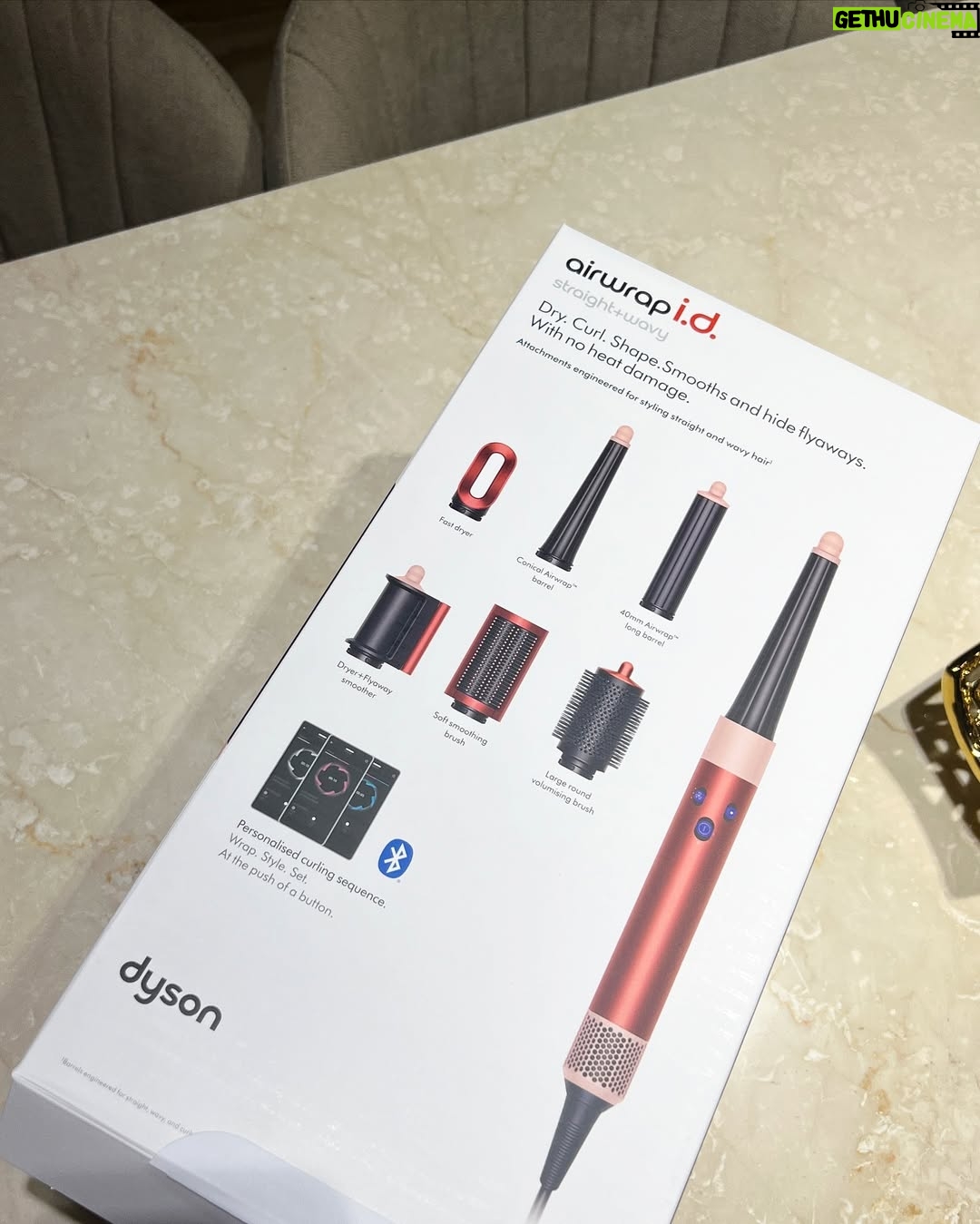 Simmy Goraya - 7.9K Likes - It was a good day to buy a @dyson_india .
ABSOLUTE HONEST Review soonnn!! .✨.
.
Outfit:  As always mom’s and as always we got it stitched✨
.
