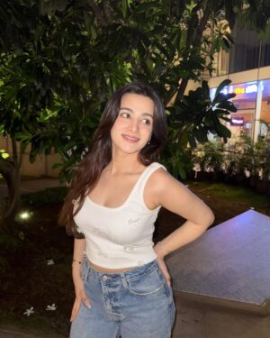 Simran Bawa Instagram - 🐻‍❄️💌🤍