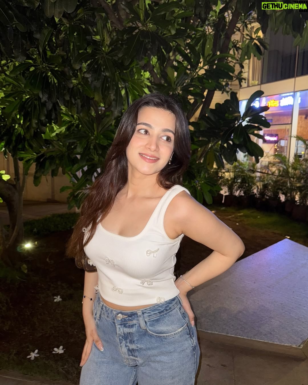 Simran Bawa - 9.5K Likes - 🐻‍❄️💌🤍