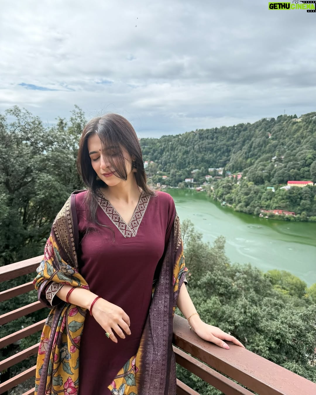 Simran Bawa - 20.9K Likes - सब सुख लहै तुम्हारी सरना । 
तुम रक्षक काहू को डर ना ।।

_
#kaichidham #babaneemkaroli #jaishreeram #hanumanji #templesofindia #beautifulindia