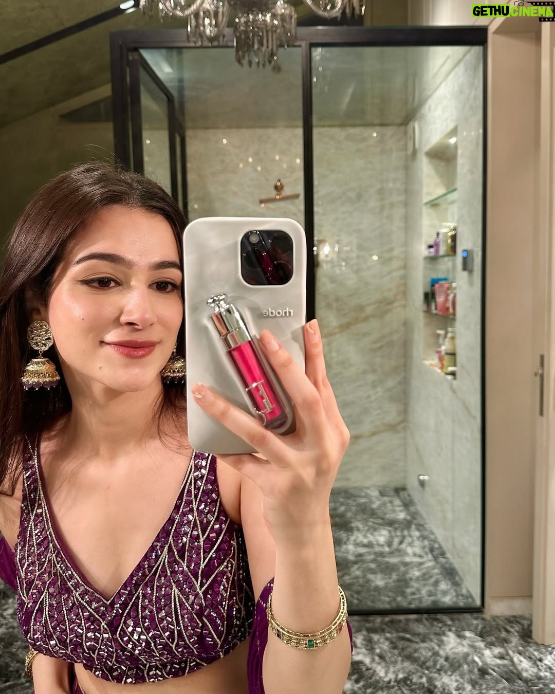Simran Bawa - 4.3K Likes - देसीgirl 💜