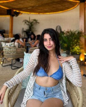Simran Bejwani Instagram - Goa got me glowing🪩✨