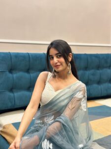 Simran Bejwani Most Liked Photos and Posts