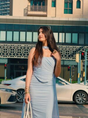 Simran Bejwani Instagram - can’t say I woke up like this✨🫣

comment for outfit 🔗

#outfitoftheday #summerinspo