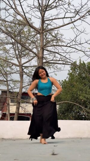 Simran Chantel Instagram - अंबि की डाली 🩵
IB : @rashi_agrwl_ 💖