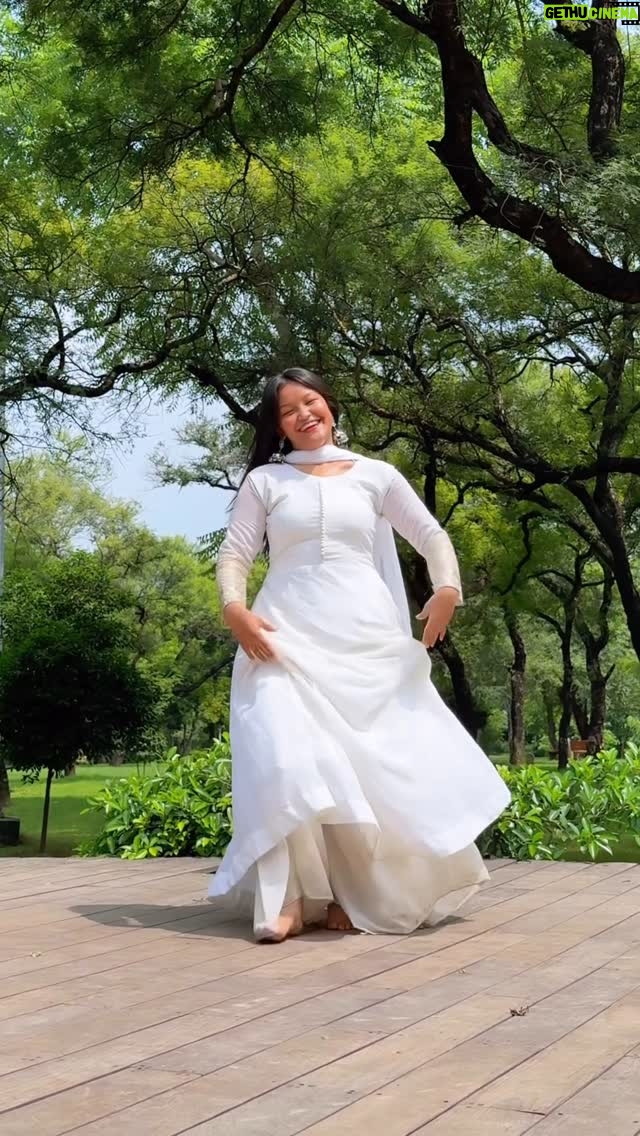 Simran Chantel - 16.2K Likes - आजा हिस्से में तु मेरे 🤍✨
Dc : @sanchaligupta