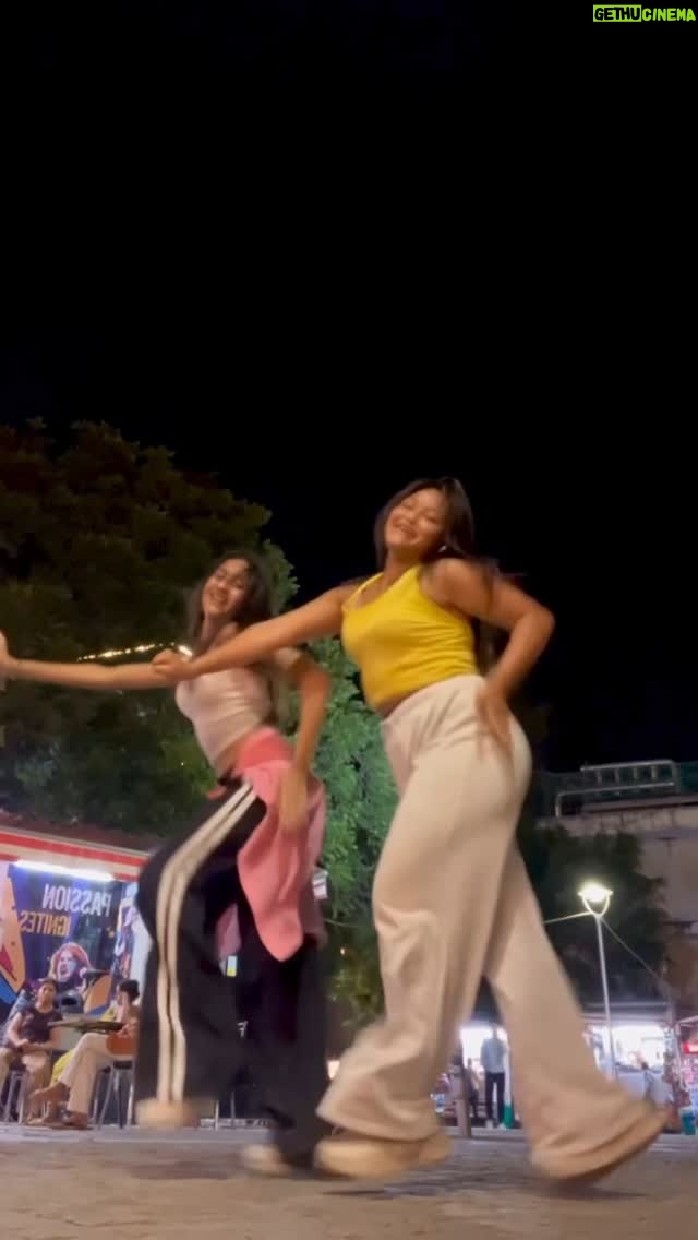 Simran Chantel - 54.3K Likes - Coz it's trending 😛