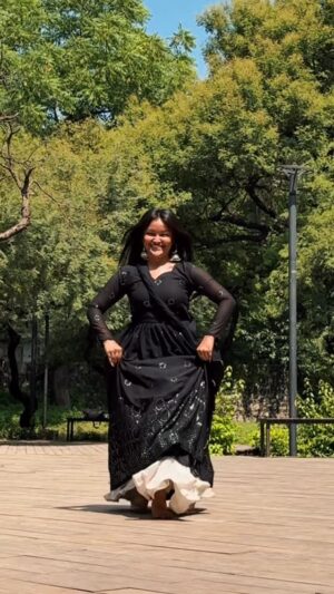 Simran Chantel Instagram - मस्तानी 🖤
Dc : ?