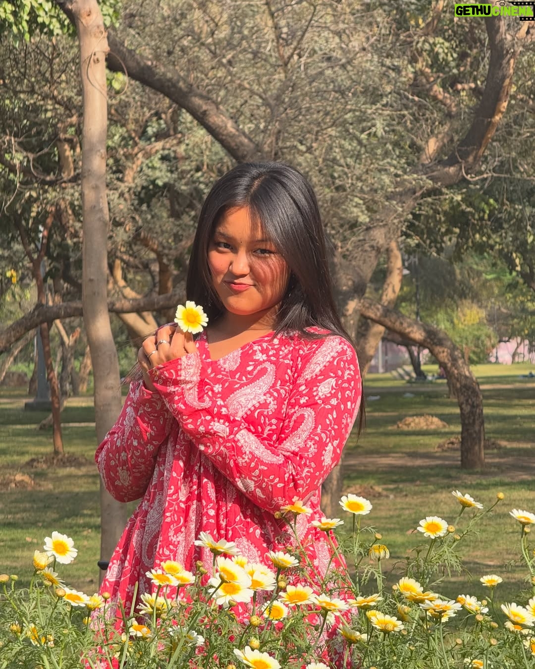 Simran Chantel - 14.7K Likes - 💖🌼