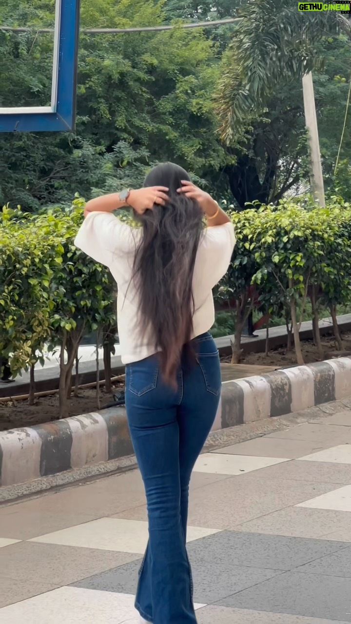 Simran Kaur - 8.5K Likes - Rain 🌧️ & sound 💕😍 !!