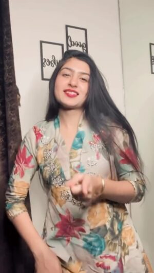 Simran Kaur Instagram - Dil da haal 🥹❤️💋