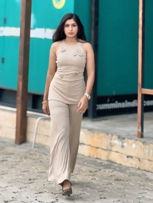 Simran Kaur Instagram - Baddie vibes only 🔪