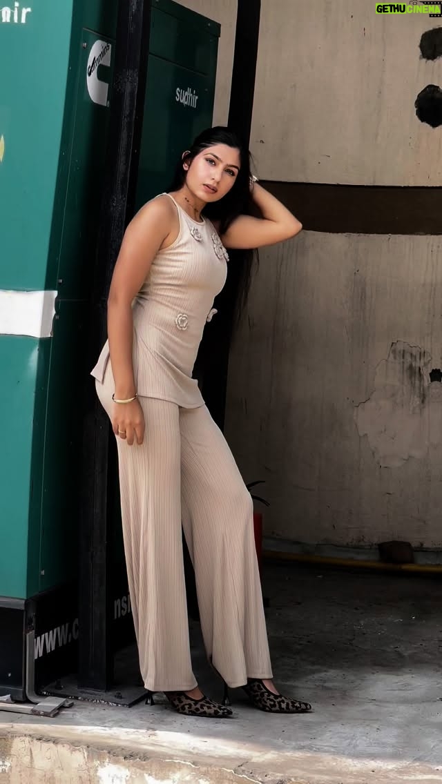Simran Kaur - 7.6K Likes - Not so perfect 🙊⚡️