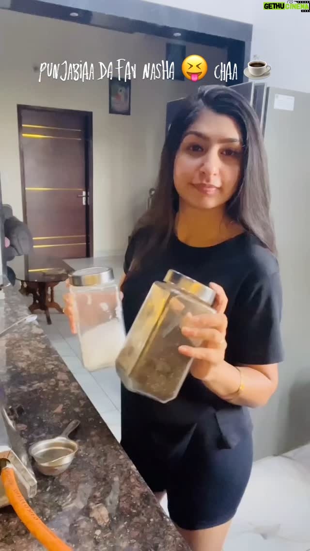 Simran Kaur - 5.6K Likes - Share with your chai pglu dosta nu ☕️😭😂 !!