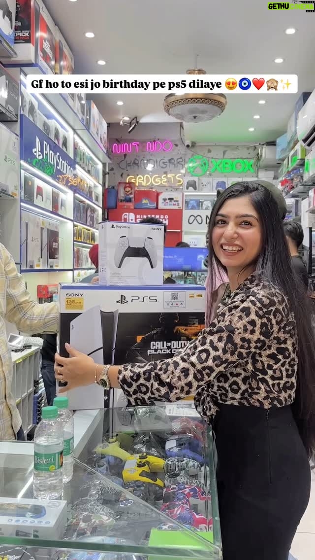 Simran Kaur - 6K Likes - Mai jada khush hu 😂😭😍❤️🧿 !!

Tag your girlfriends 😂🙈