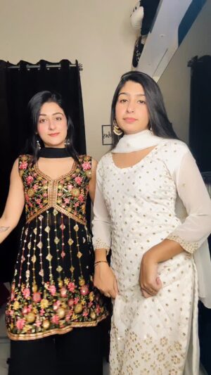 Simran Kaur Instagram - Huh 😛