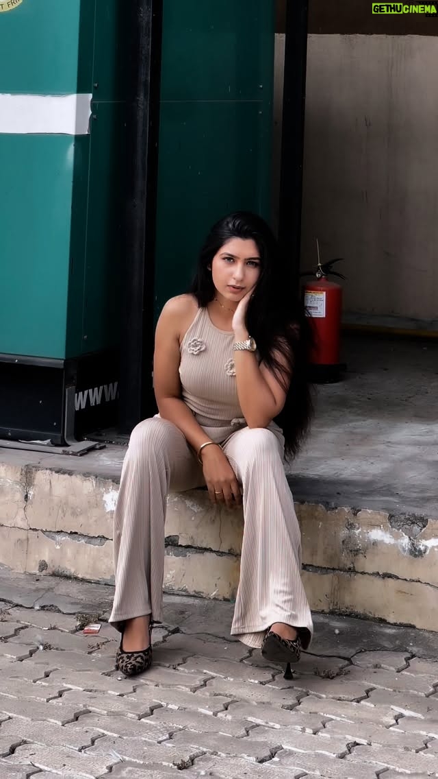 Simran Kaur - 3.7K Likes - ⚡️