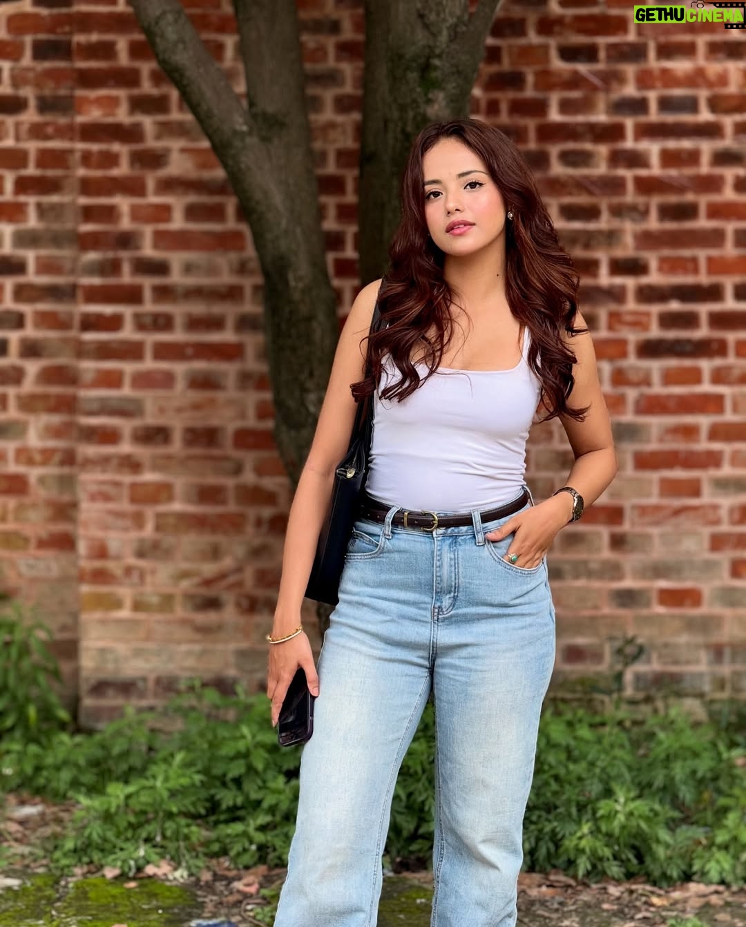 Simran Pant - 3 Likes - 🤍