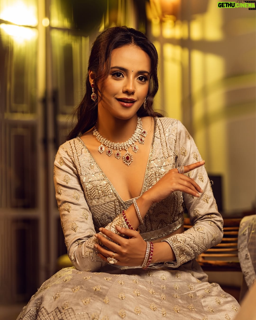 Simran Pant - 73 Likes - “Wrapped in moonlight, stitched with dreams, and shining like a whispered secret.”
#EtherealGlow #ModernMuse #SilkenStories
Muse @_simranpant 
Styled in this regal ensemble by @yasarbytenisha 
Glam on point by @shhwetakju and hair by @hairnmakeupby_pratima 
Jewelry partner @shagoonjewellers 
Visual storytelling by @uddibaba @neesphotography @_skdgin_ @jii_patrick @ronashbajra 
Location partner @damonkeymind