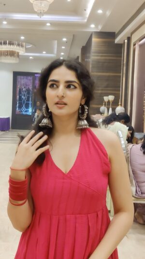 Simran Rawal Instagram - vasso bahr dil hogaya💘🫠🫠

.

.

.
 #reelsinstagram #fypシ #instadaily #foryou #explore #hindi #reelsindia #diwali #diwalioutfit #nosepin #ethnic #weddingoutfit #outfitideas #diwali2024 #pinkdress #pinksuit #bangles #jhumka #desicore #desiaesthetics #traditional