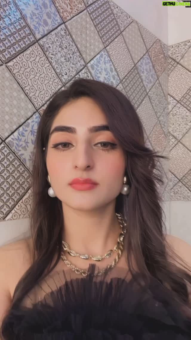 Simran Rawal - 1.6K Likes - KAHA HAI JAADU???😂😩

.

.

.
.

.

.

.

.
 #reelsinstagram #fypシ #instadaily #foryou #explore #hindi #reelsindia #ethnic  #weddingoutfit #floraldress #longdress #floral  #western #desiaesthetics #traditional #punjabisuit #goldjewellery #suit #fashion #punjabi #punjabisong #simranrawal #punjab #hazellens #eyemakeup #blackdress #diljitdosanjh #loveya