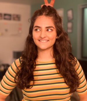 Simran Rawal Instagram - मुस्कुराओ बे, जो होगा देखा जाएगा!🥴💁🏻♀️🫧
.
#explore #trendingoutfit #looks #trend #outfit #ootd #cuteoutfit #hairstyle #outfitinspo #lovehostel #simranrawal #fashion #mumbai #happy #mumbaifashion #influencer #actor #vivelsoap #tomboylook
#cooloutfit #delhiinfluencer #candid