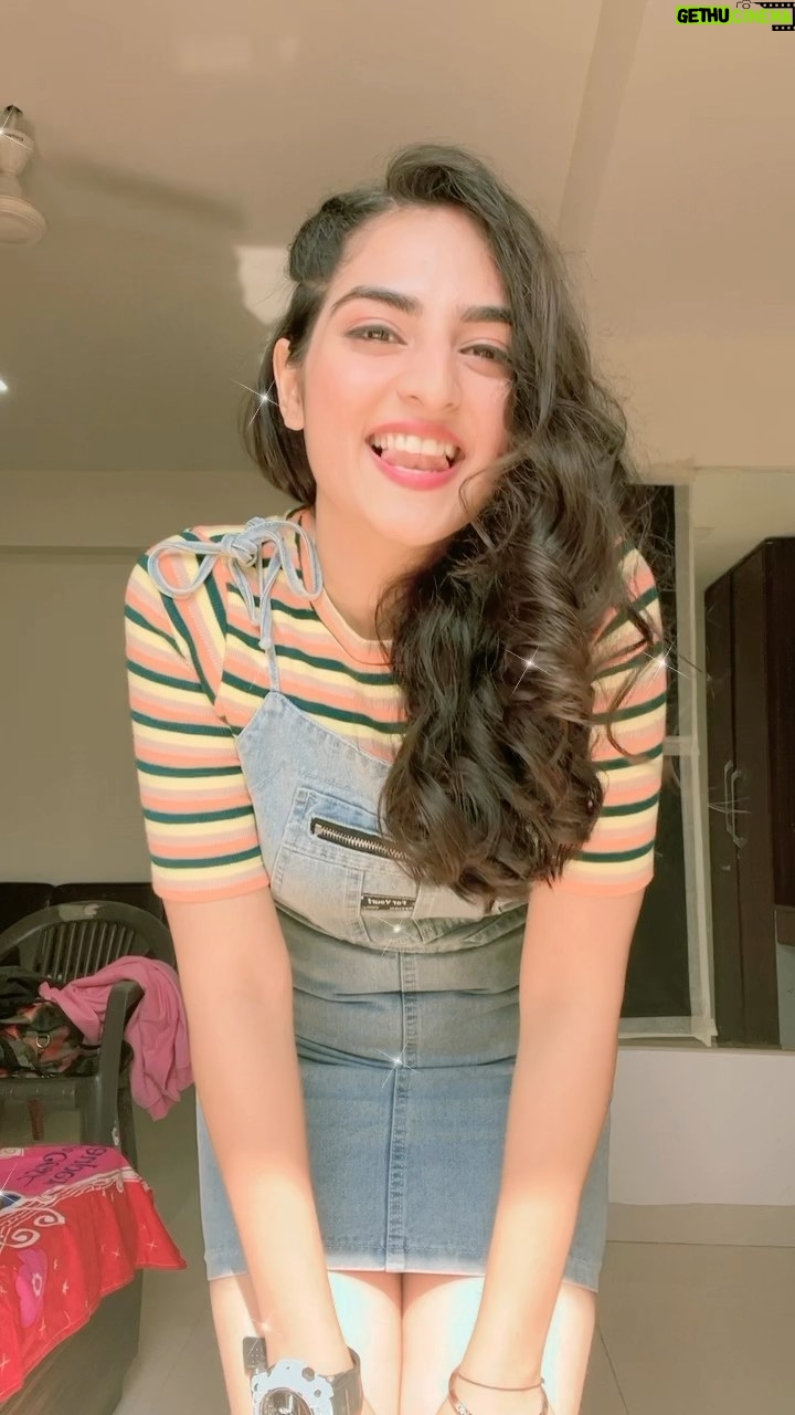 Simran Rawal - 15.7K Likes - Flip it like a flipagram🍟🕶️🐣

#explore #trend #viral #trendyoutfits #meeshogirl  #lovehostel #simranrawal #cuteoutfit #style #trending #fashion #curls #curlyhair #outfitinspo #trendyhairstyle #hairstyle #partydress 
#fashioninspo #fashioninfluencer #mumbai #fit